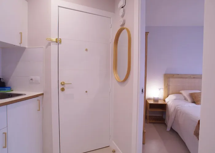 アパート Budget 24 *